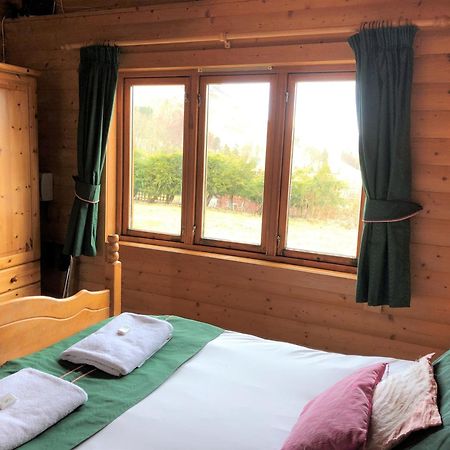 Glenbeag Mountain Lodges Spittal of Glenshee ห้อง รูปภาพ