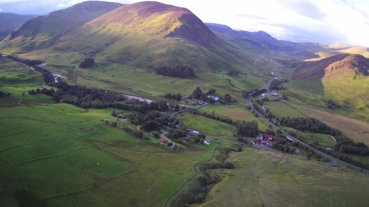 Glenbeag Mountain Lodges Spittal of Glenshee ภายนอก รูปภาพ