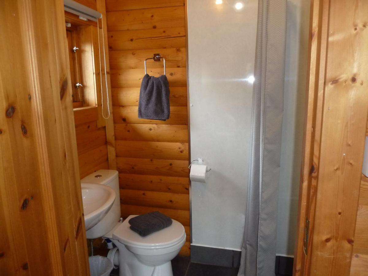 Glenbeag Mountain Lodges Spittal of Glenshee ภายนอก รูปภาพ